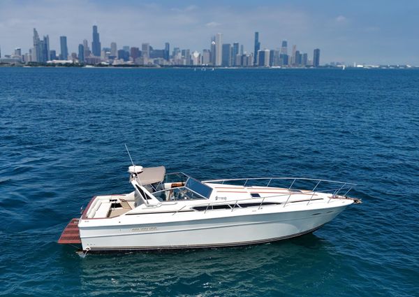 Sea Ray Express Cruiser/Tender included image