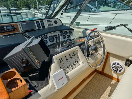 Sea Ray Express Cruiser/Tender included image