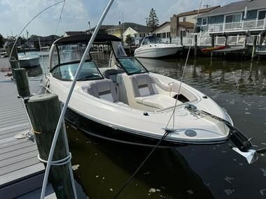 Sea Ray 300 SLX image