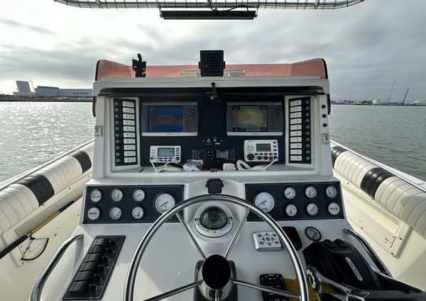 Marlin 350 Center Console image