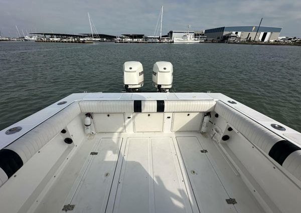 Marlin 350 Center Console image