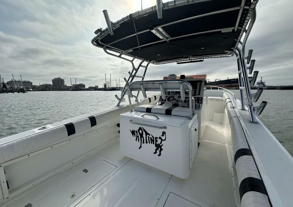 Marlin 350 Center Console image