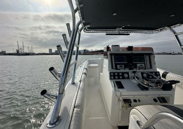 Marlin 350 Center Console image