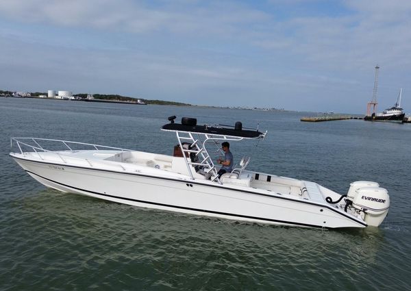 Marlin 350 Center Console image