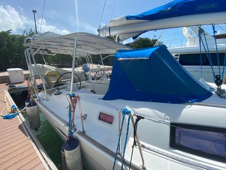 Beneteau Oceanis 40 image