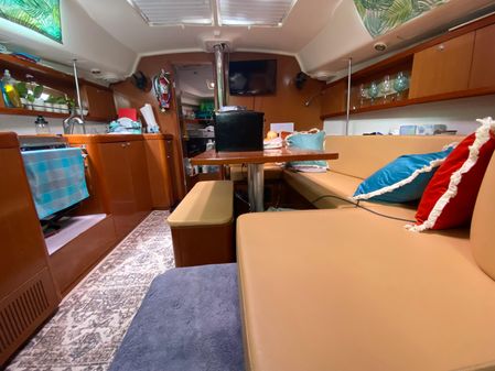 Beneteau Oceanis 40 image