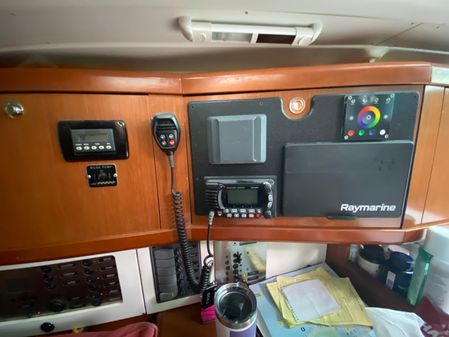 Beneteau Oceanis 40 image