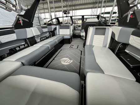 Malibu Wakesetter 25 LSV image