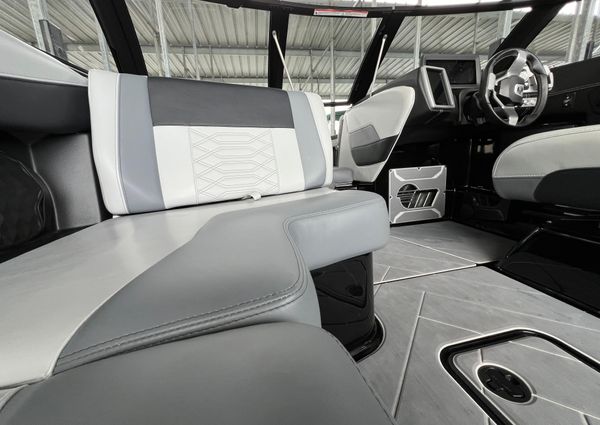 Malibu Wakesetter 25 LSV image