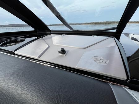 Malibu Wakesetter 25 LSV image