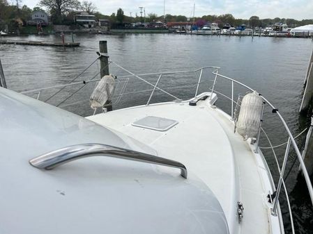 Carver 400 Cockpit Motor Yacht image