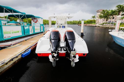 Yellowfin 32 Offshore image