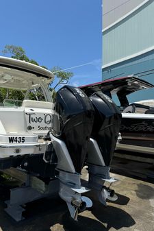 Boston Whaler 280 Vantage image