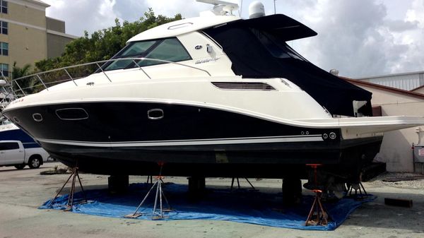 Sea Ray Sundancer 450 Cabin Cruiser 