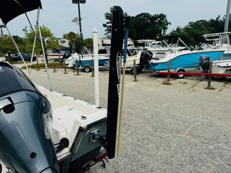 Key West 1720 Center Console image