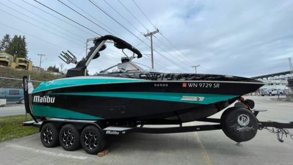 Malibu M235
