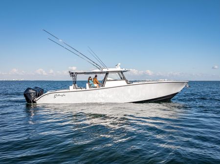 Yellowfin 42 image