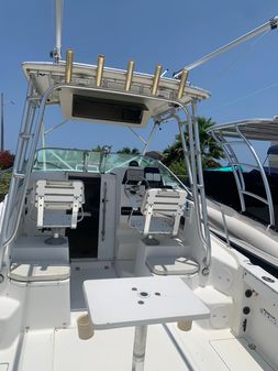 Robalo 2640 Walkaround image