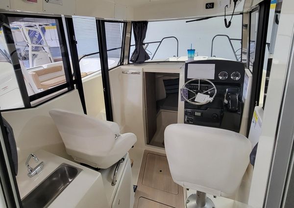 Bayliner TROPHY-23-PILOTHOUSE-W-TRAILER image