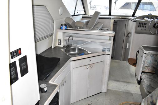 Bayliner 3488 Avanti image