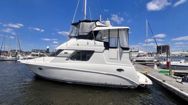 Silverton 352 Motor Yacht 