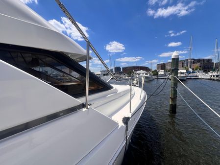 Silverton 352 Motor Yacht image