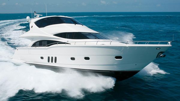Marquis 720 Tri-Deck