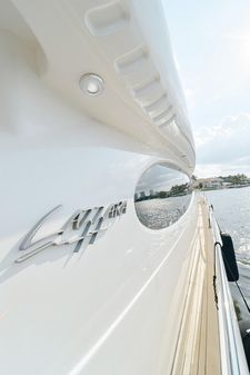 Lazzara 84 Motor Yacht image