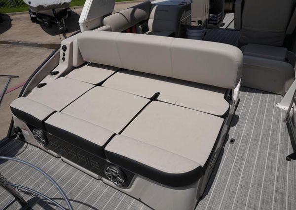 Harris 250 Grand Mariner image