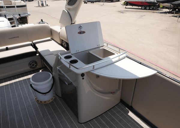 Harris 250 Grand Mariner image