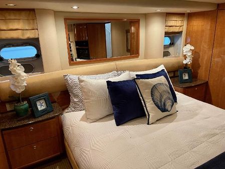 Bayliner 5788-W-CUMMINS-THRUSTERS image