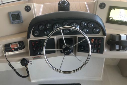 Carver 41-COCKPIT-MOTOR-YACHT image