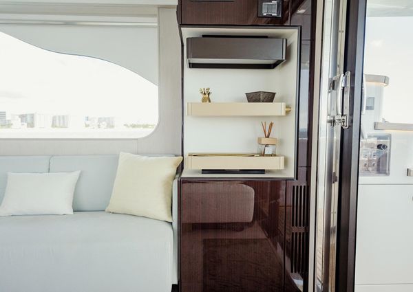 Azimut 78 Flybridge image