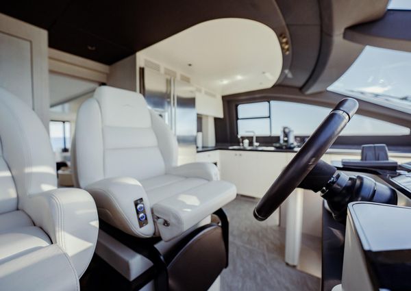 Azimut 78 Flybridge image