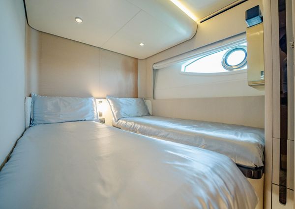 Azimut 78 Flybridge image