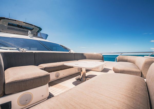 Azimut 78 Flybridge image