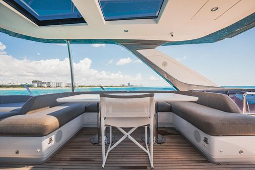 Azimut 78 Flybridge image