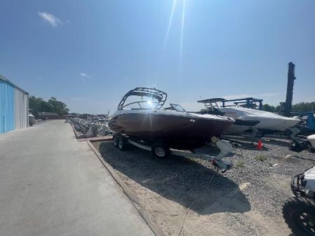 Yamaha-boats 252S image