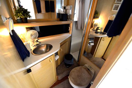 Silverton 46 Motor Yacht image