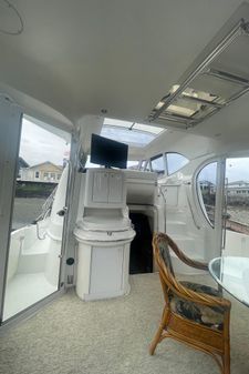 Carver 564 Cockpit Motor Yacht image