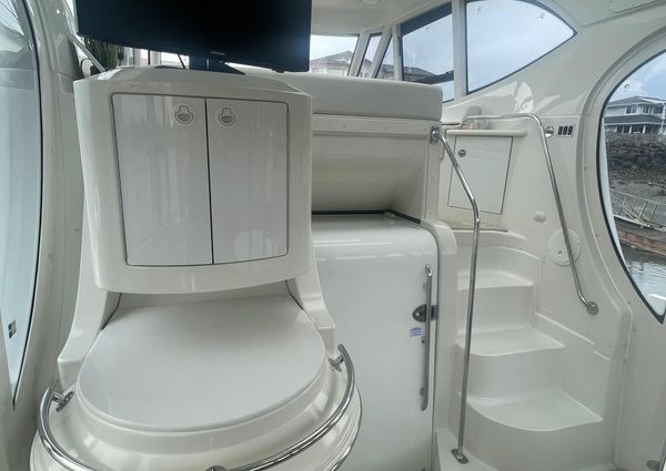 Carver 564 Cockpit Motor Yacht image