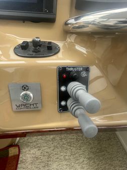 Carver 564 Cockpit Motor Yacht image