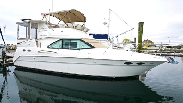 Sea Ray 370 Aft Cabin 