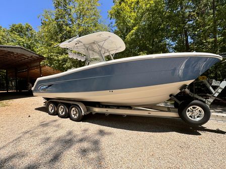 Robalo R300-CENTER-CONSOLE image