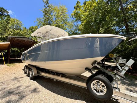 Robalo R300-CENTER-CONSOLE image