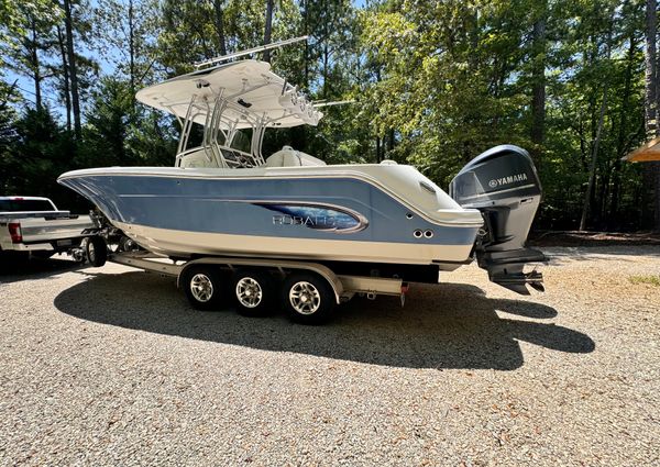 Robalo R300-CENTER-CONSOLE image