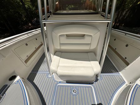 Robalo R300 Center Console image