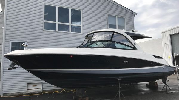Sea Ray 350 SLX