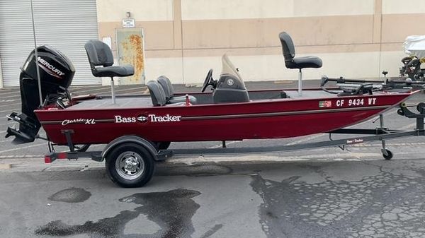 Tracker Bass Tracker Classic XL 