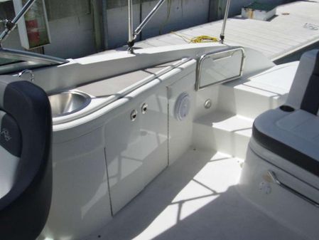 Sea Ray 260 Sundeck image